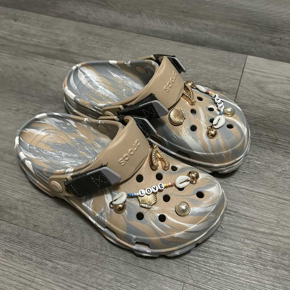 Marble crocs w/ charms!